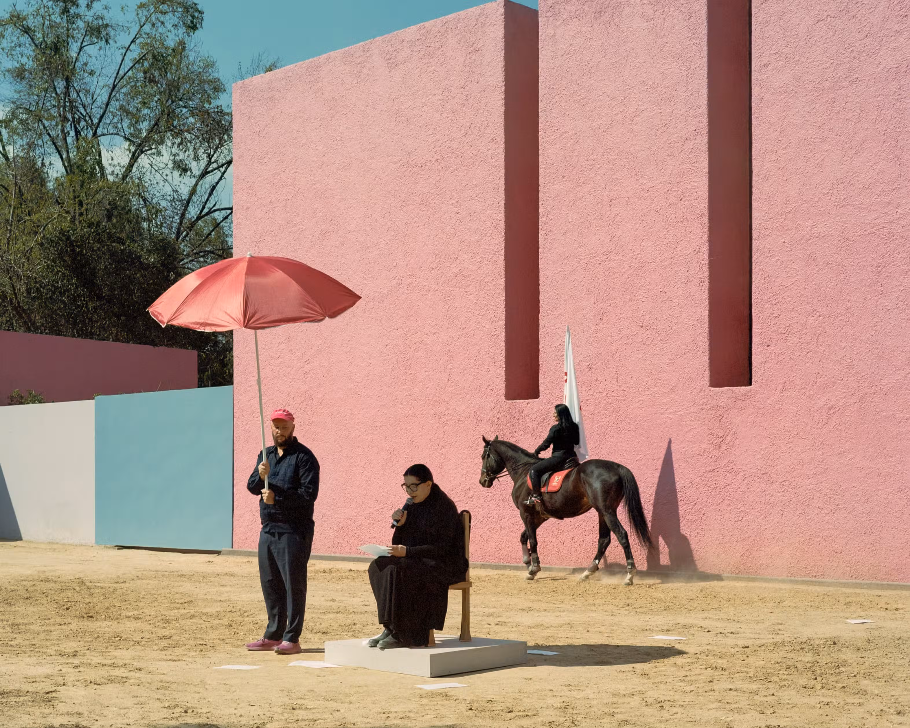 Marina Abramović intervention at La Cuadra. Photography by Fabian Martinez. Image courtesy of Fundación Fernando Romero.