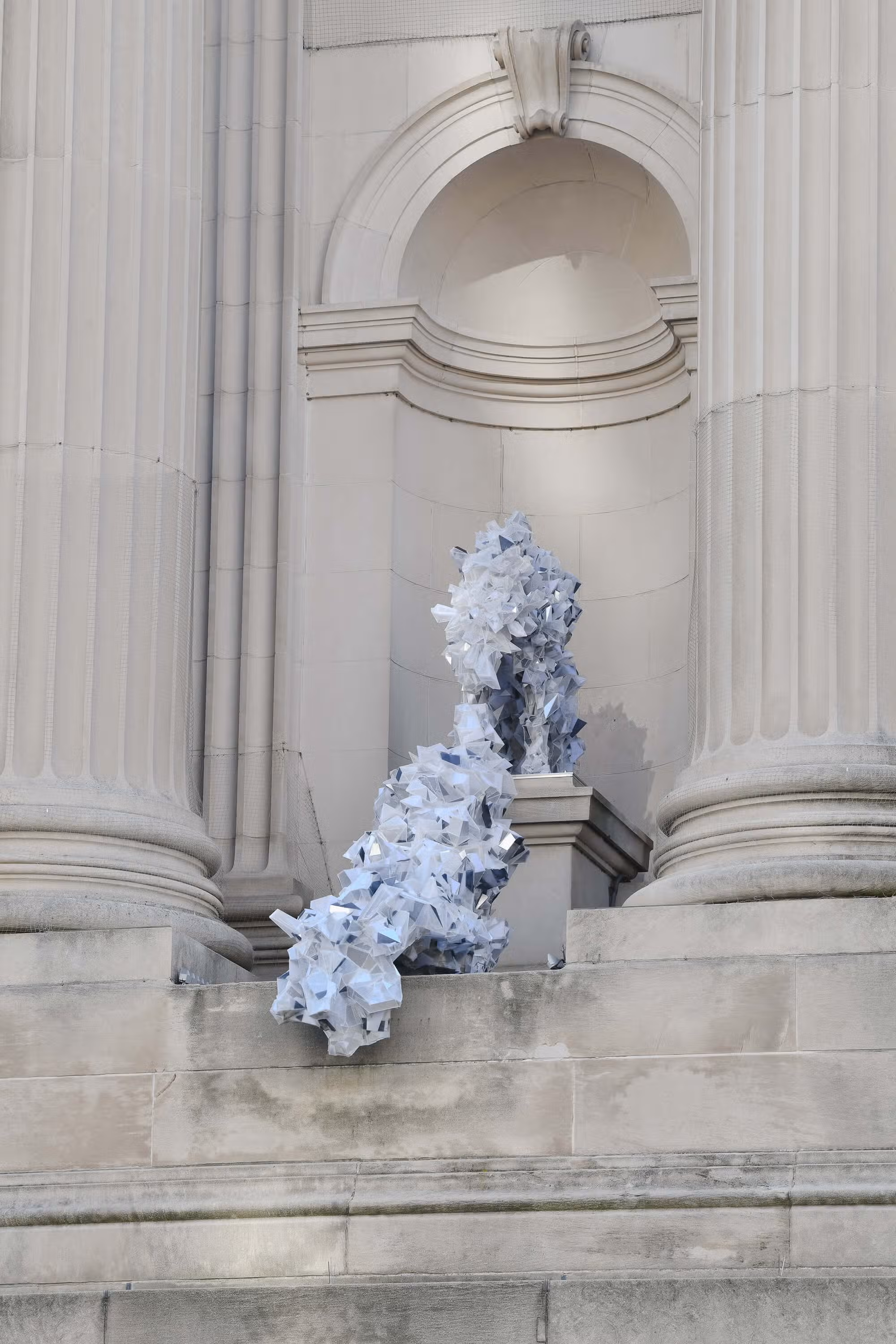 Lee Bul