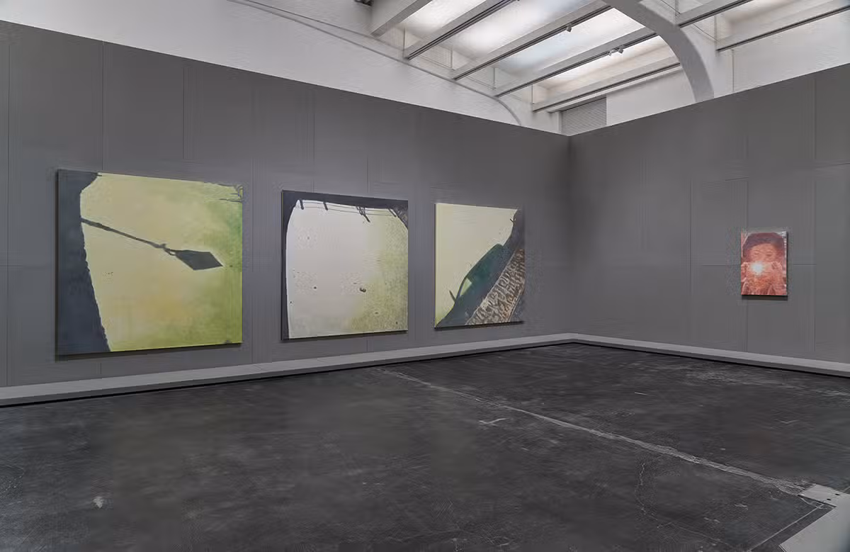 Installation view of Luc Tuymans: 